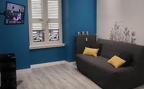 Grand Studio Refait A Neuf Centre-Ville